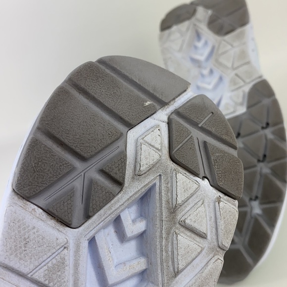 Hoka One One Cavu 2 Green Athletic Running Shoes 1099724 LSBL Women's Size 9.5 - Picture 11 of 13